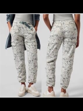 Athleta Convertible Trekkie Hiking Pants